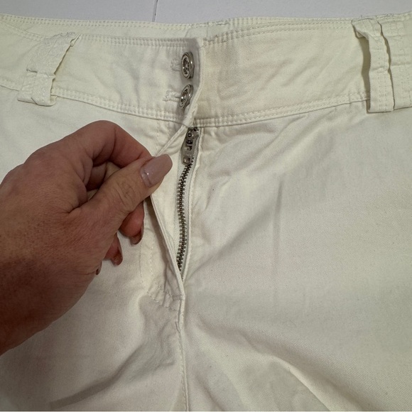 White House Black Market White Cuffed Shorts Size 8 - Picture 7 of 10